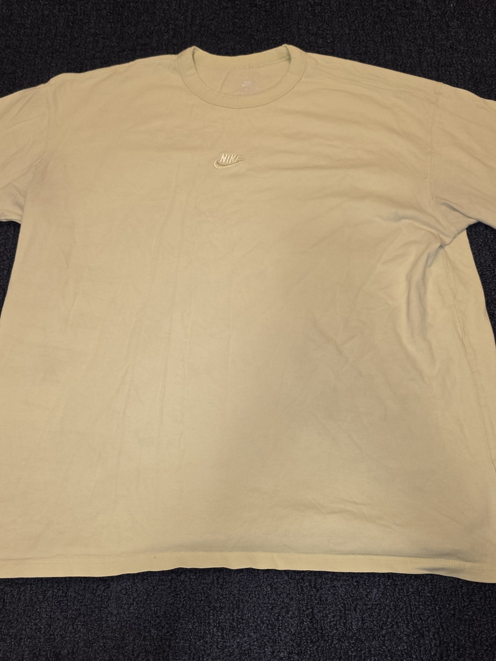 The Nike Tee Mens XL Green Yellow Loose Fit Logo Embroidered Cotton Crew T-Shirt